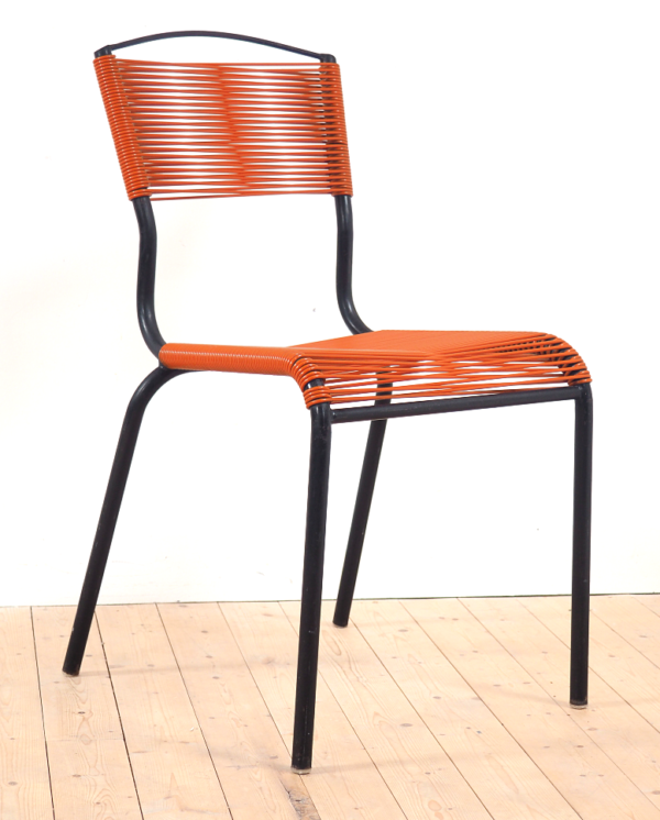 chaise scoubidou orange vintage