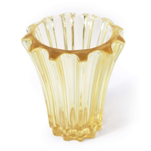 vase jaune cristal d'Avesn lucinevintage