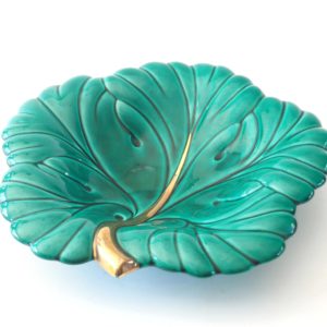 Plat feuille de chou années 1950