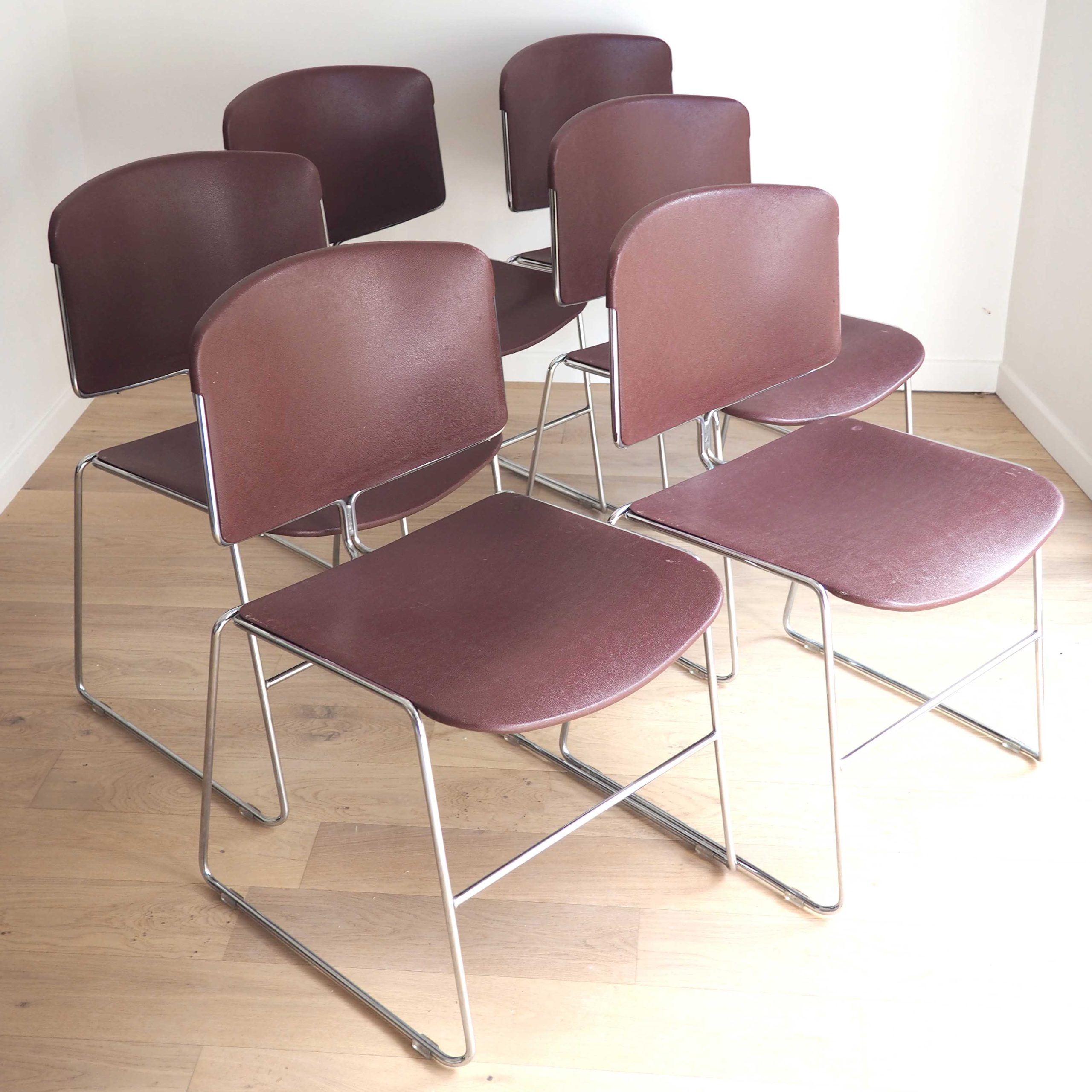 6 chaises traineau Max Stacker pour Steelcase – Image 10