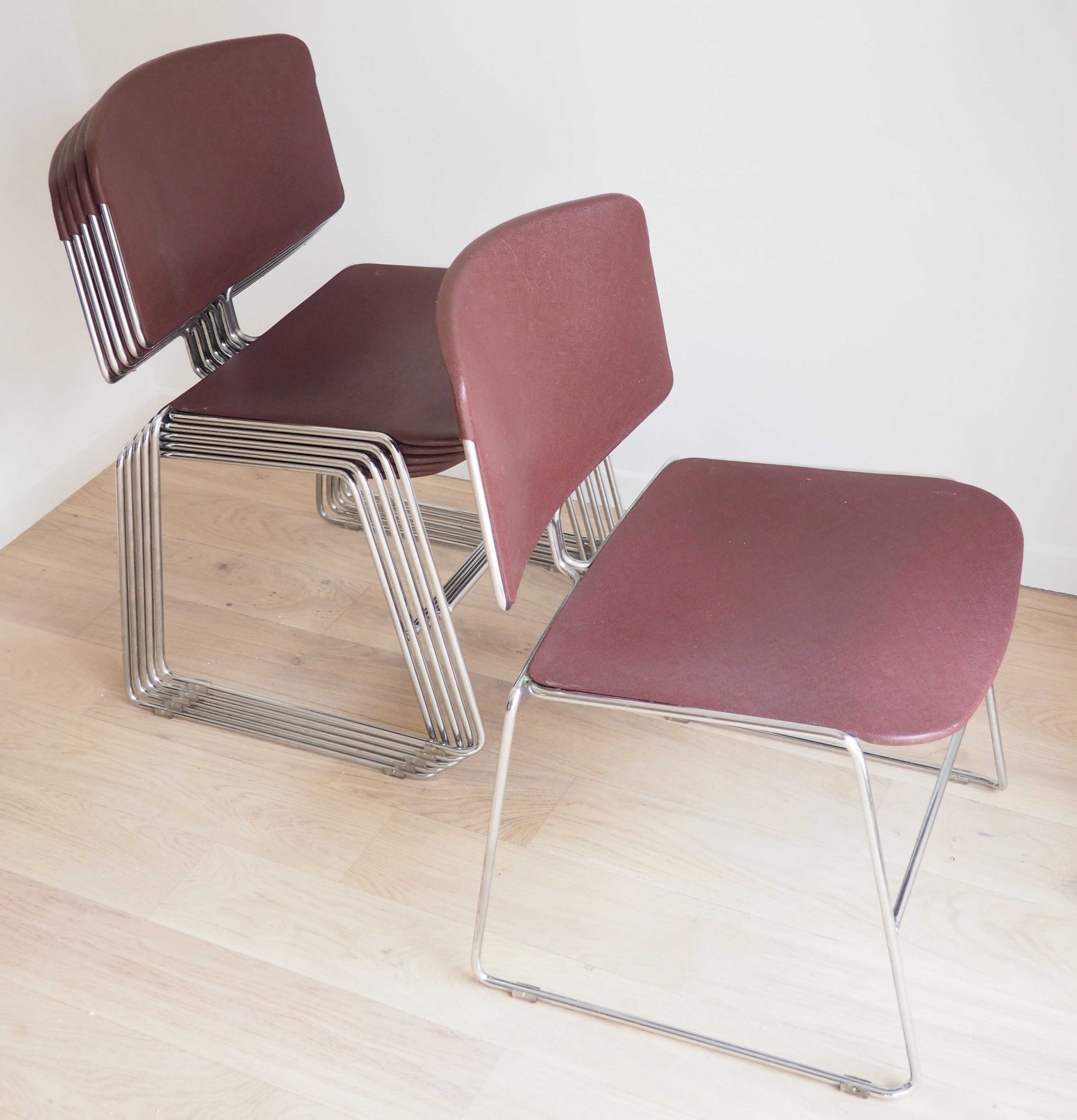 6 chaises traineau Max Stacker pour Steelcase – Image 4
