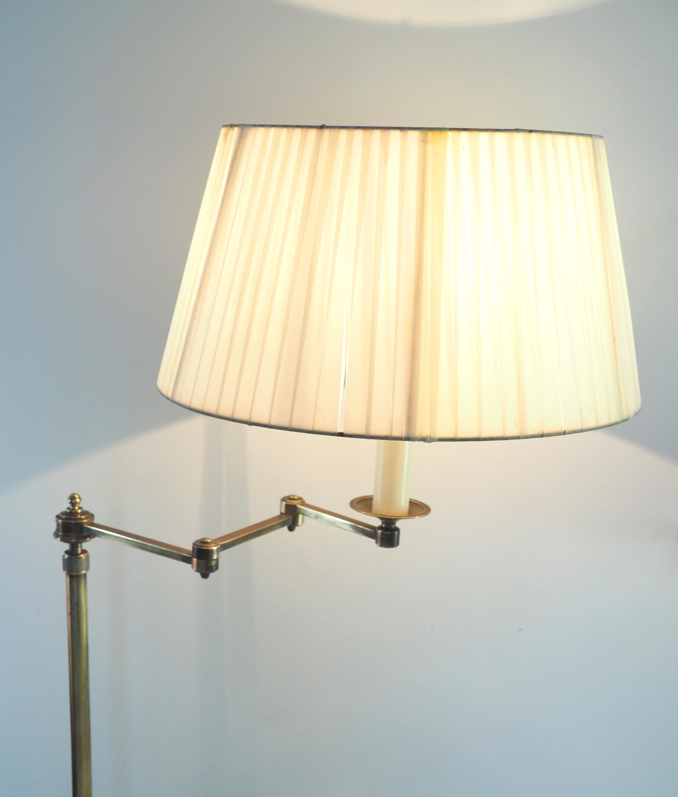 lampadaire en bronze télescopique – Image 5