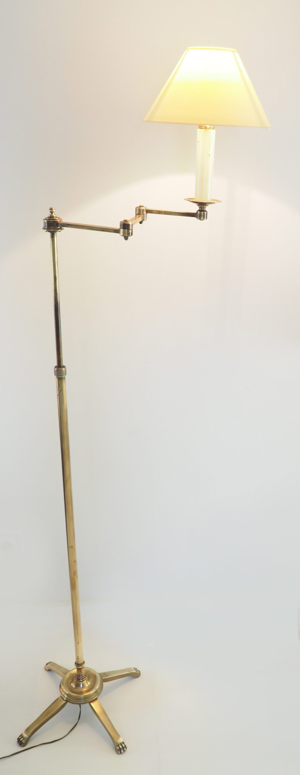 lampadaire en bronze télescopique – Image 10