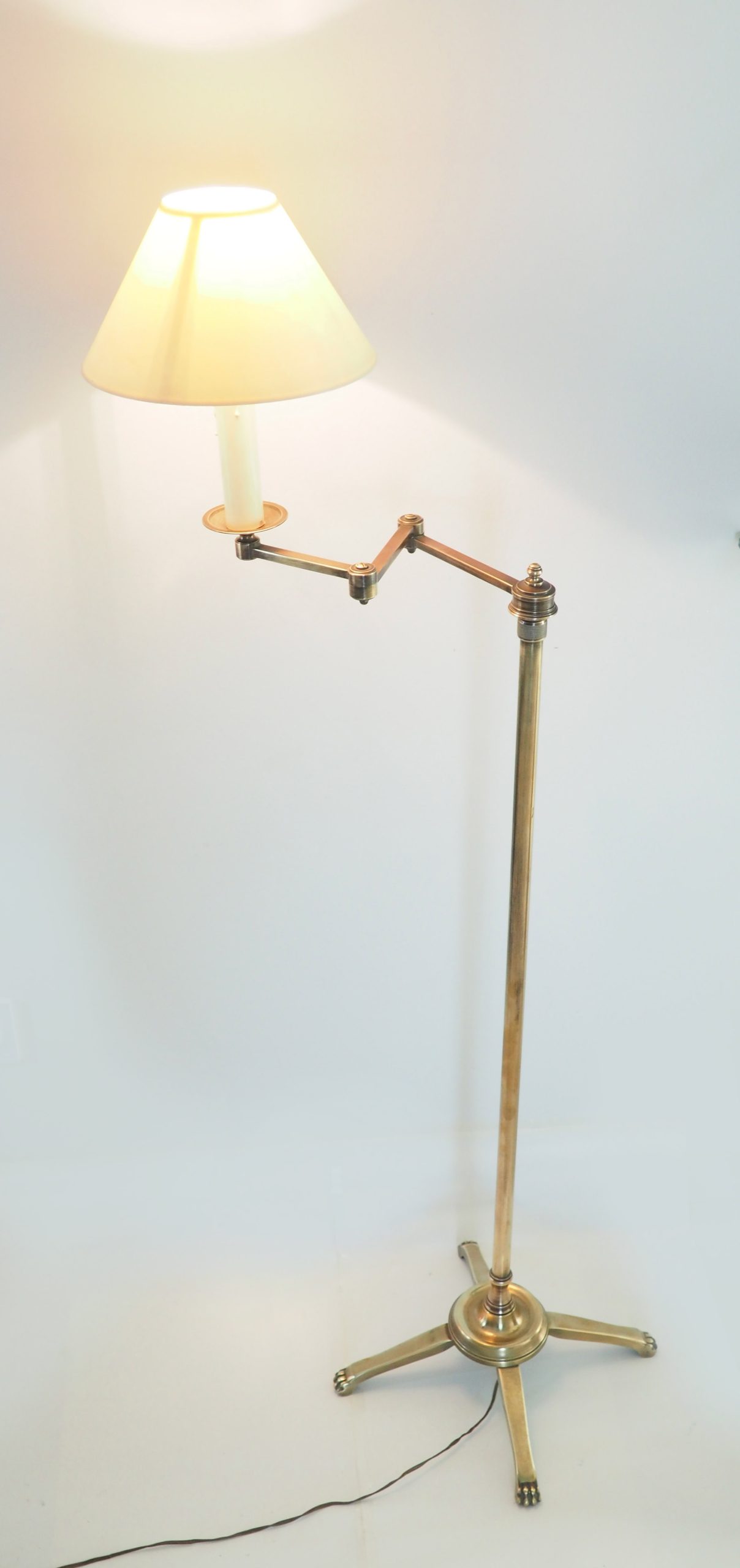 lampadaire en bronze télescopique – Image 8