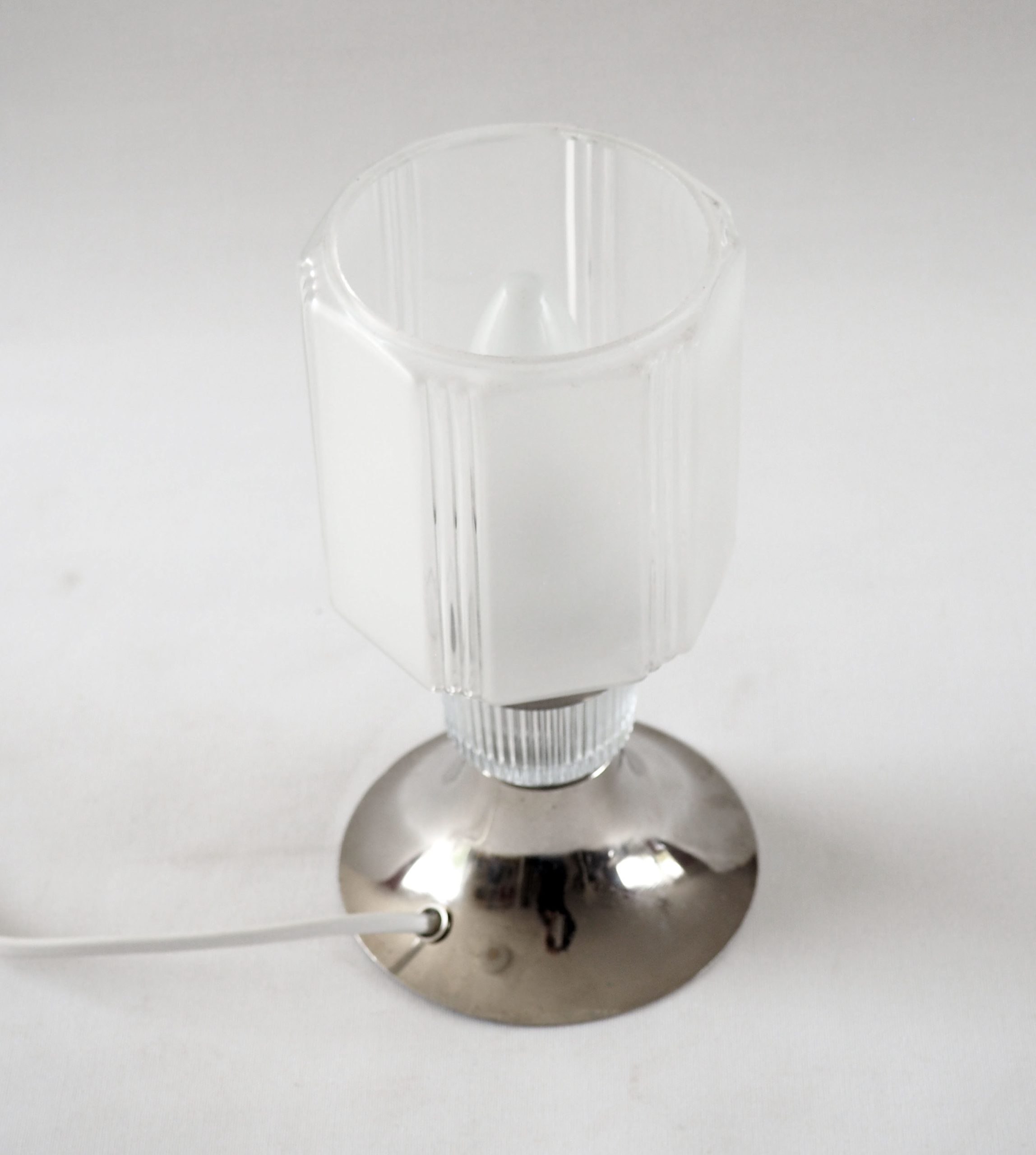 Lampe lignes art déco et chrome – Image 3