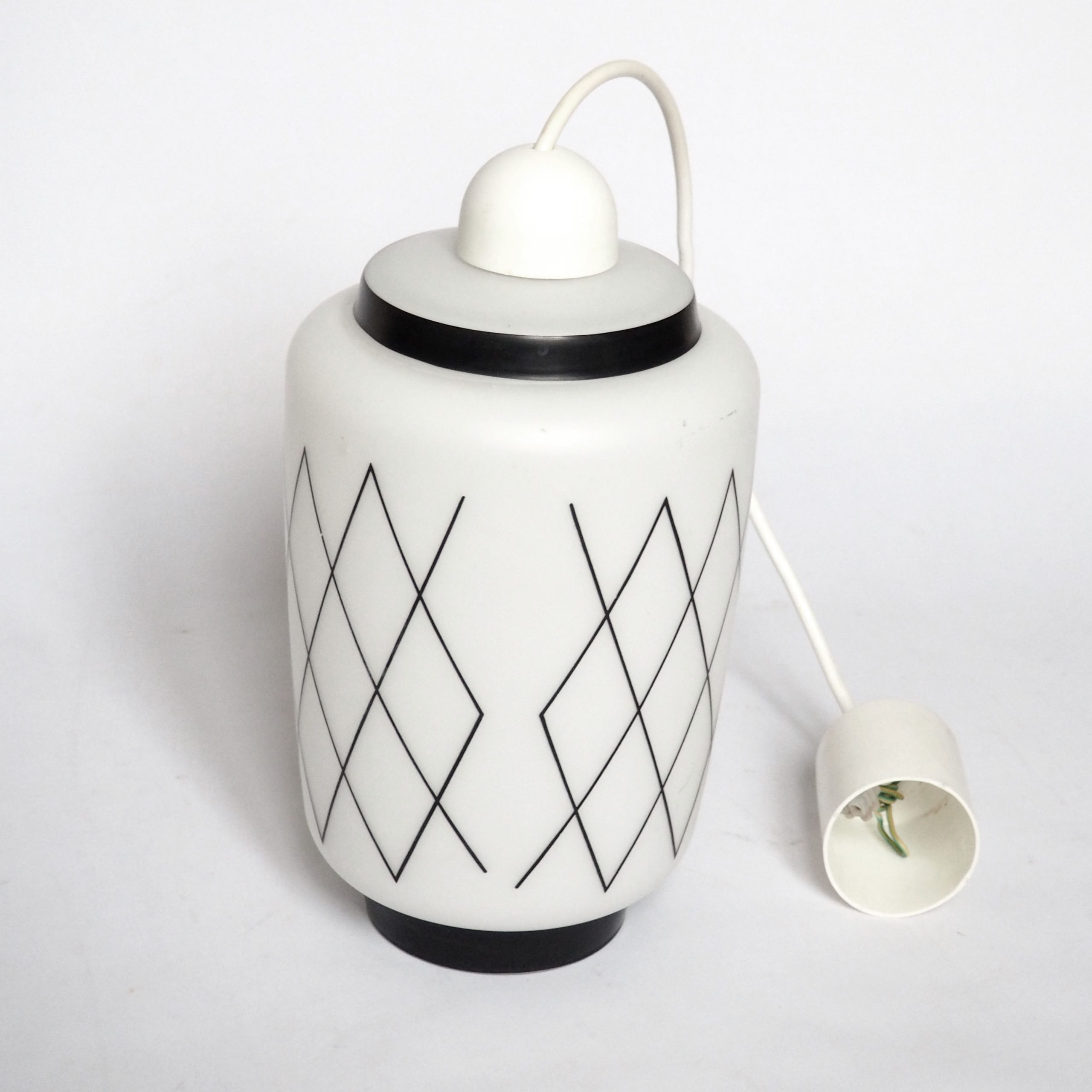 Suspension lampion croisillons noirs – Image 2