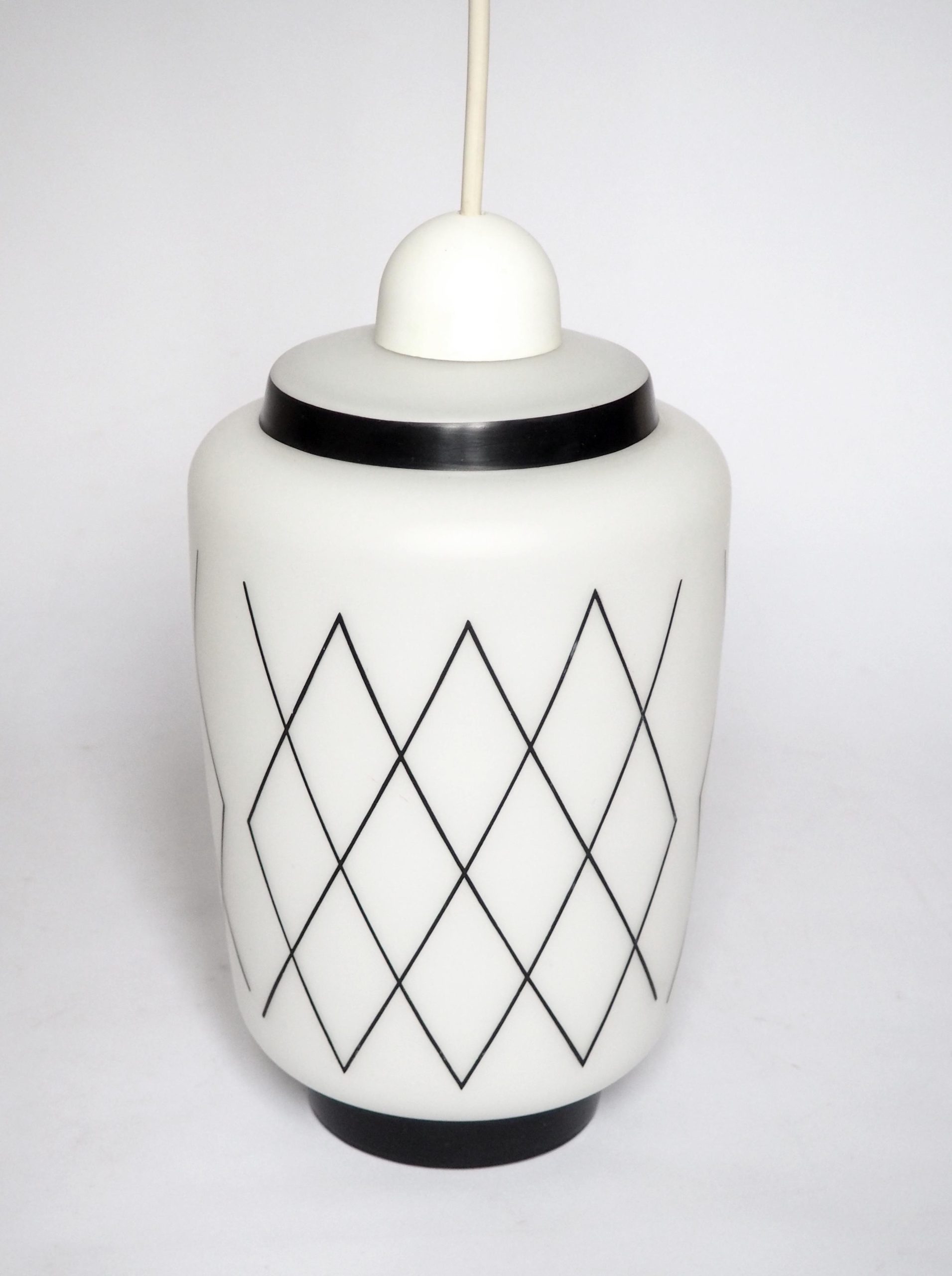 Suspension lampion croisillons noirs – Image 3