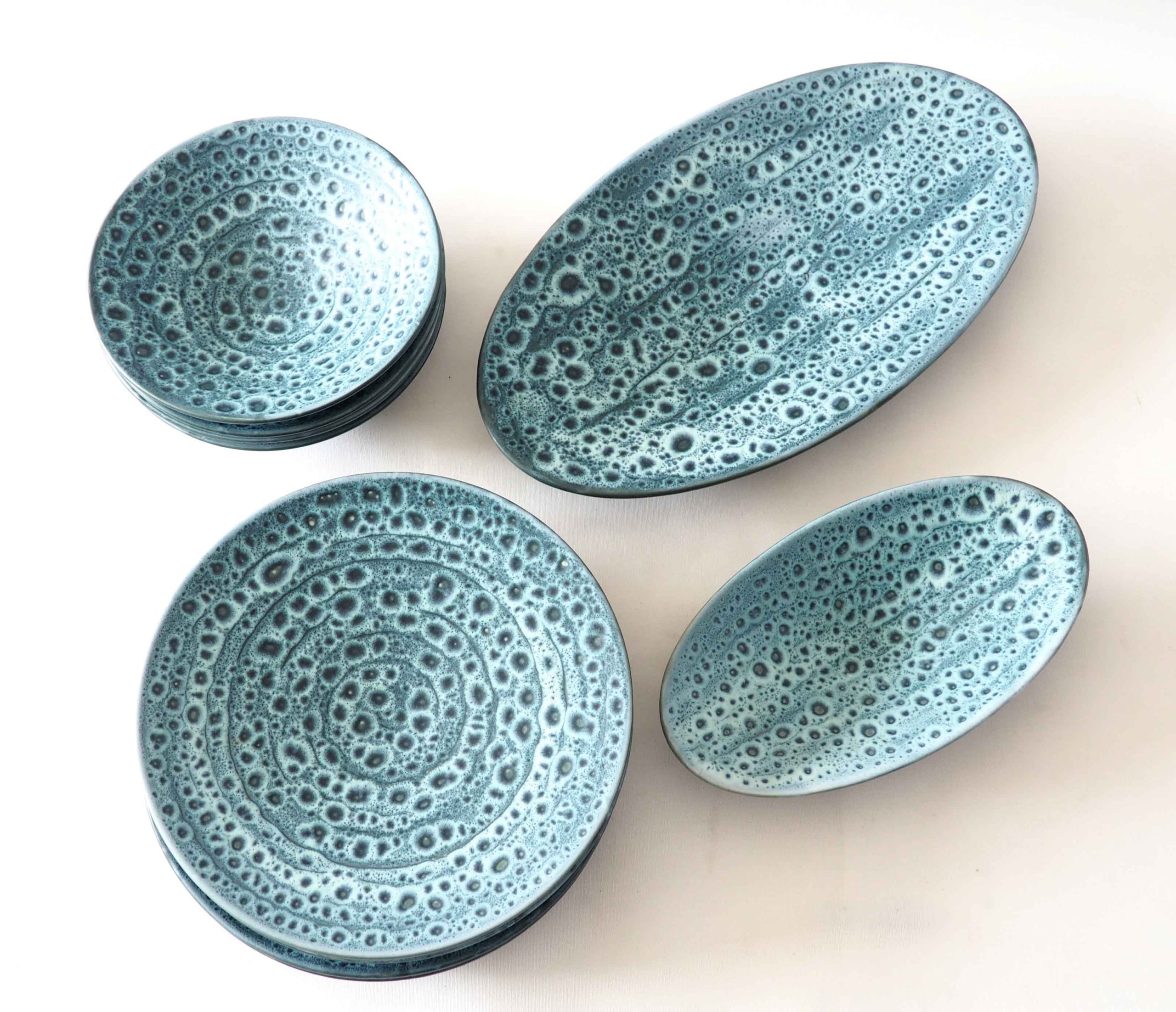 Service assiettes et plats fat lava bleu – Image 2