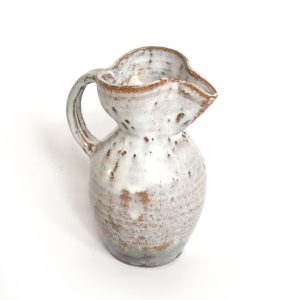 Pichet col coeur années 60