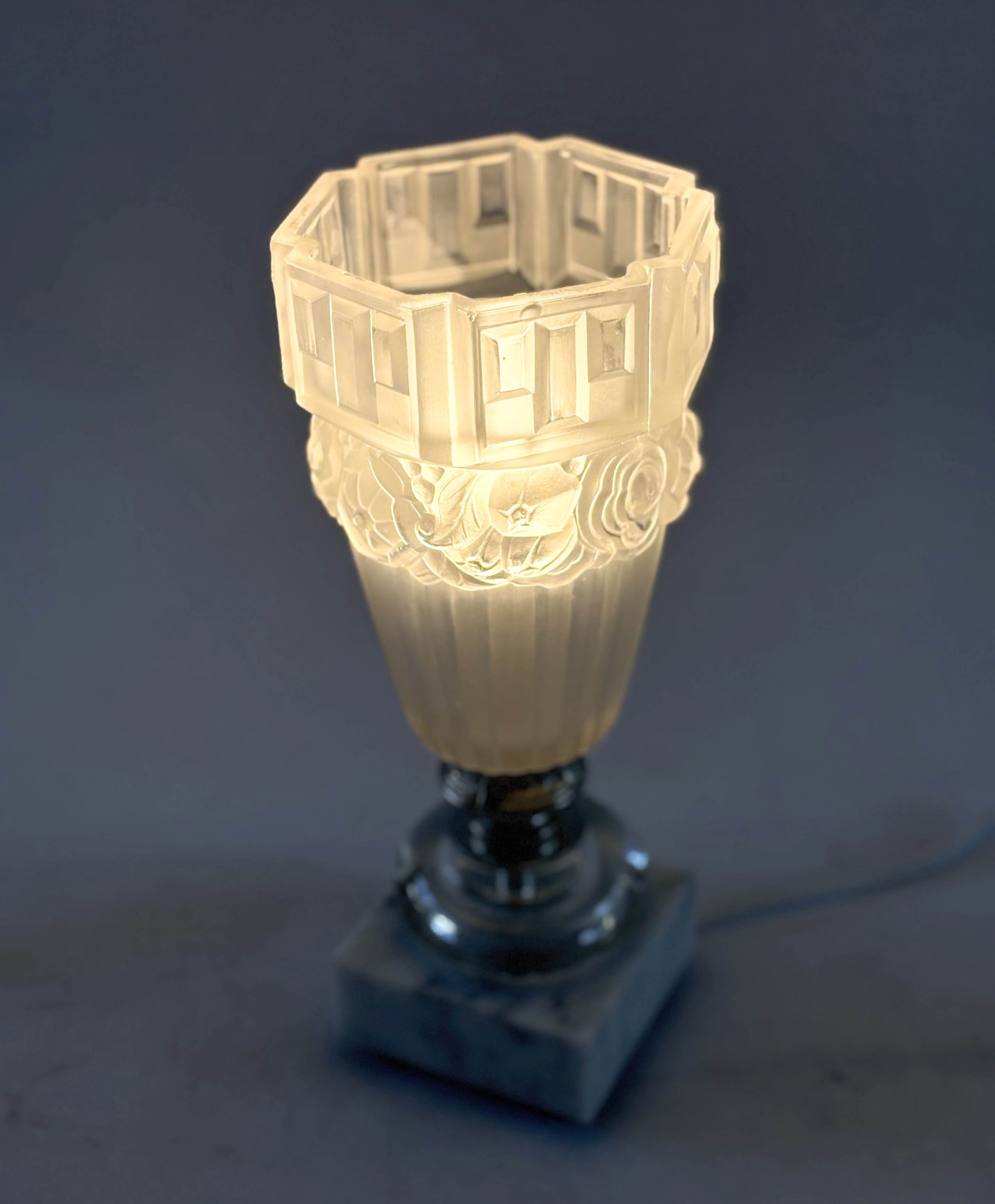 Lampe art déco et marbre 'kola' – Image 4