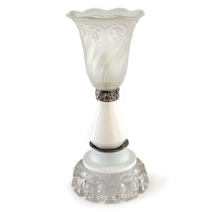 Lampe blanche et fleurs 'kilo'